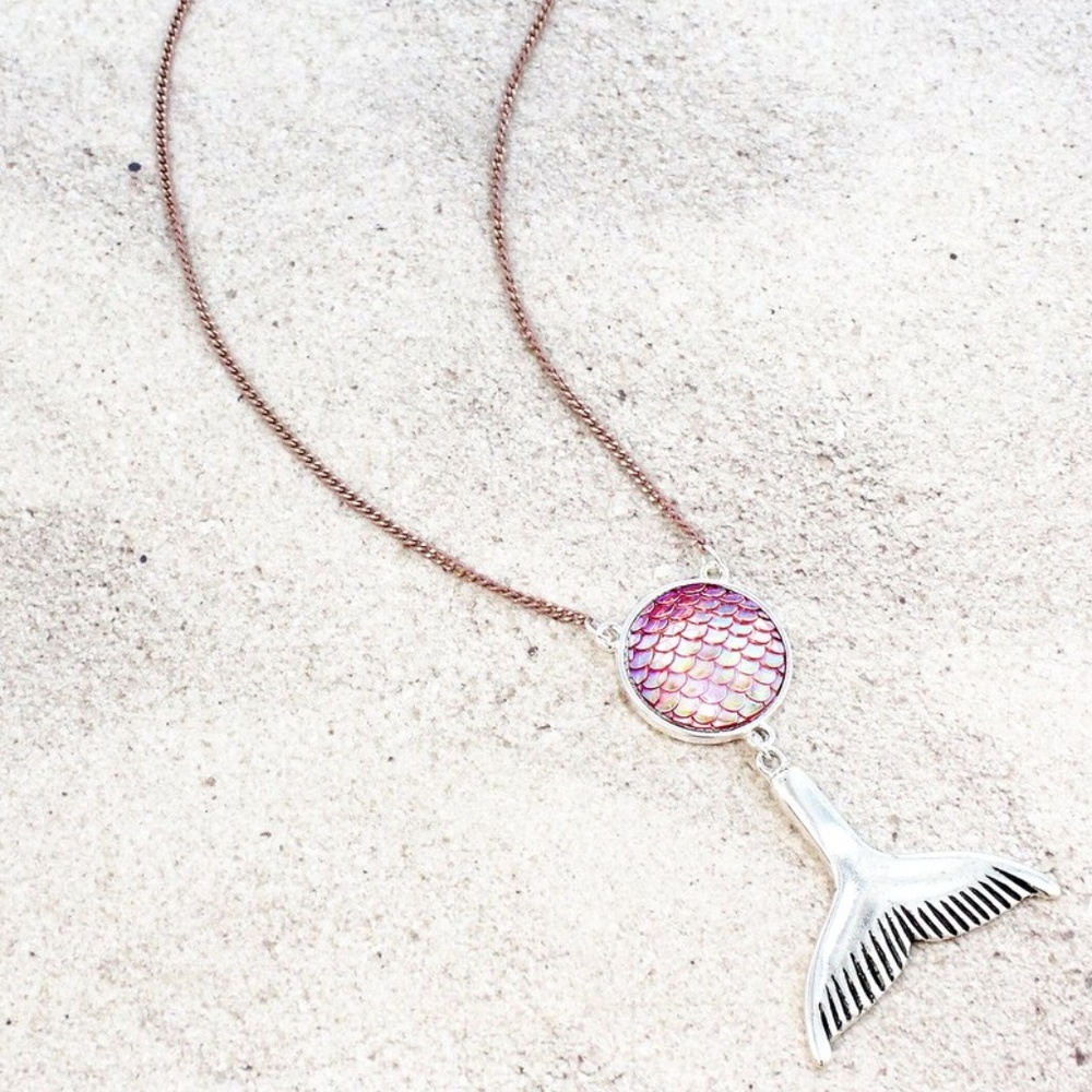 Women's Pink Scales Mermaid Tail Pendant Necklace - Picture 2 of 2
